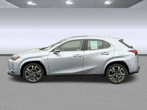 Iridium 2025 Lexus UX 300h Premium
