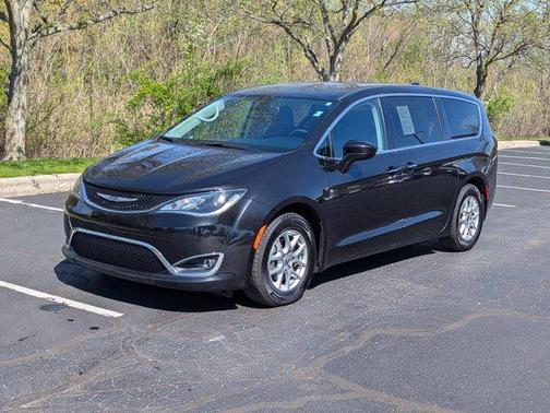 2020 Chrysler Pacifica Touring