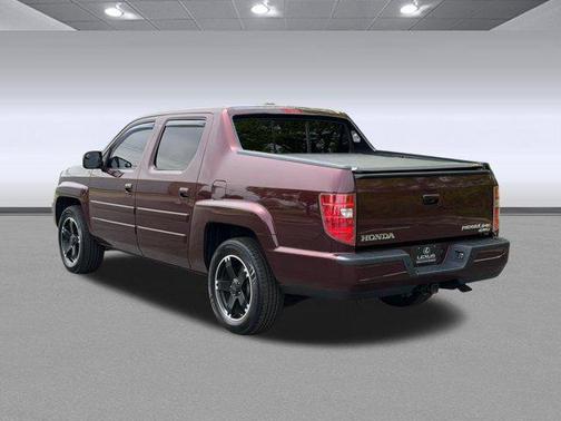 Maroon 2011 Honda Ridgeline RTL