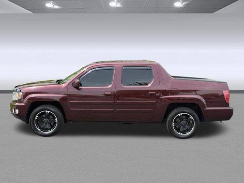 Maroon 2011 Honda Ridgeline RTL