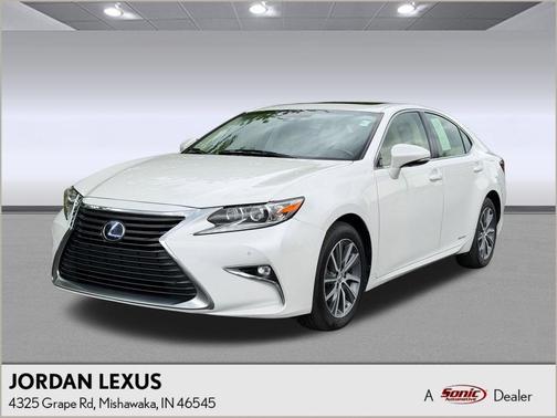 Eminent White Pearl 2016 Lexus ES 300h Base