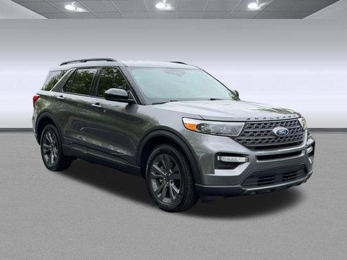 Carbonized Gray Metallic 2023 Ford Explorer XLT