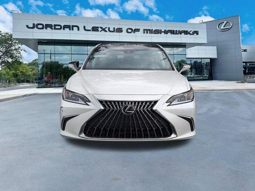 2022 Lexus ES 350 Base