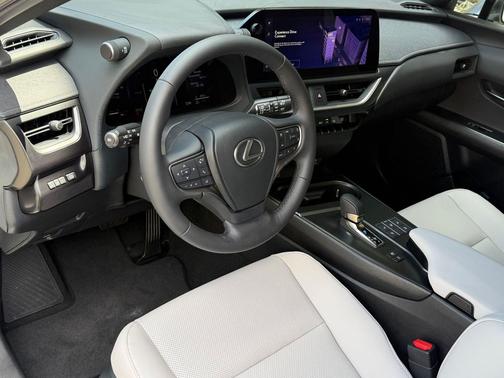 Ultra White 2026 Lexus UX 300h Base