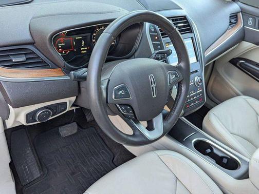 2017 Lincoln MKC Select