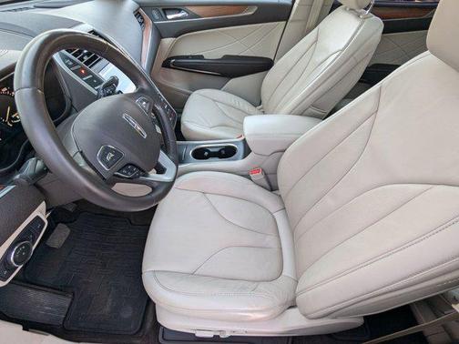 2017 Lincoln MKC Select