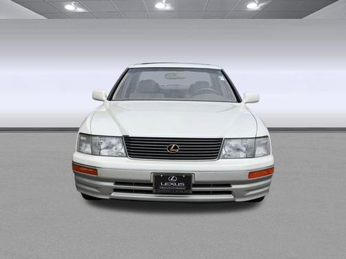 White 1995 Lexus LS 400 Base