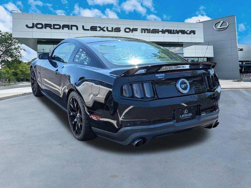 2011 Ford Mustang GT Premium