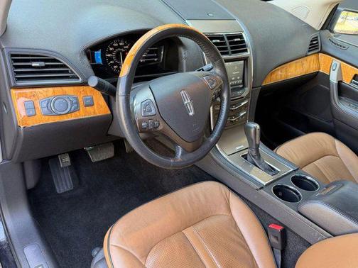 Tuxedo Black Metallic 2015 Lincoln MKX Base