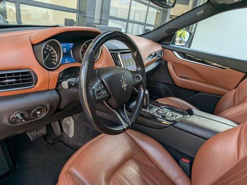 2020 Maserati Levante Base