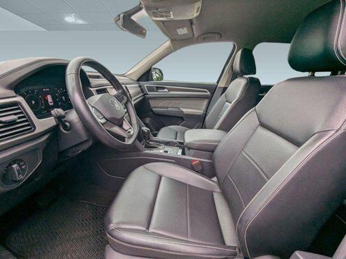 2022 Volkswagen Atlas 3.6L SE w/Technology