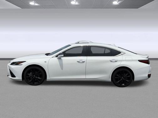 Ultra White 2023 Lexus ES 300h F SPORT Handling