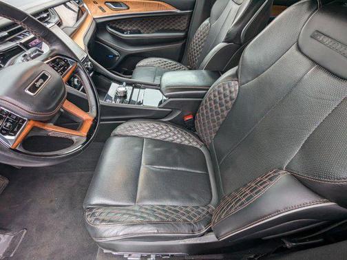 2022 Jeep Grand Cherokee Summit