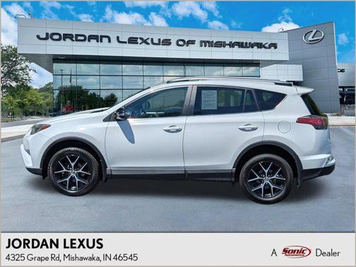 2017 Toyota RAV4 SE
