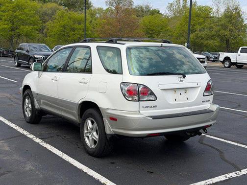 White 2002 Lexus RX 300 Base