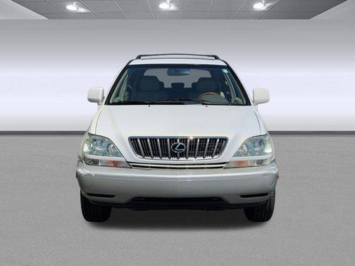 White 2002 Lexus RX 300 Base
