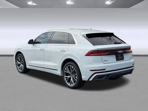 2021 Audi Q8 55 Premium Plus