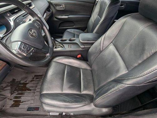 2013 Toyota Avalon XLE