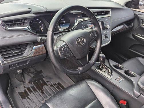 2013 Toyota Avalon XLE