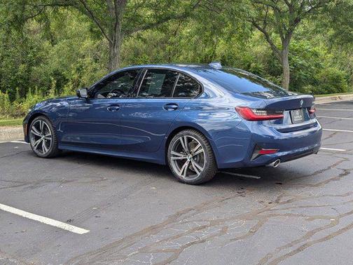 2022 BMW 330 330i