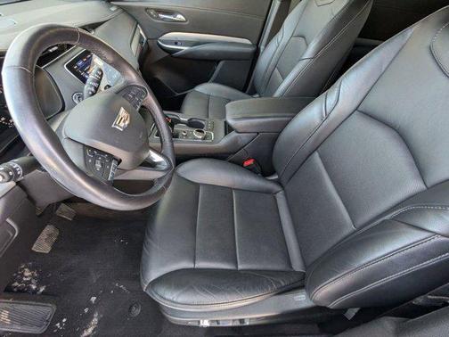 2023 Cadillac XT4 Premium Luxury