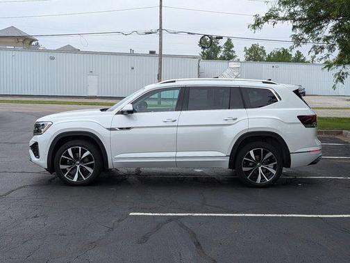 2024 Volkswagen Atlas 2.0T SEL Premium R-Line 4MOTION