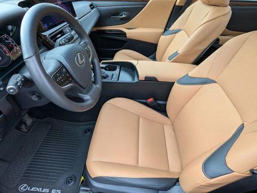 2024 Lexus ES 250 Base
