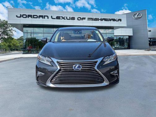 2016 Lexus ES 300h Base