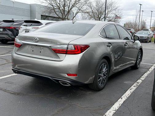 2017 Lexus ES 350 Base