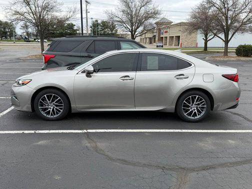 2017 Lexus ES 350 Base