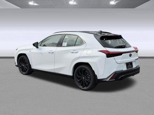 2026 Lexus UX 300h Base
