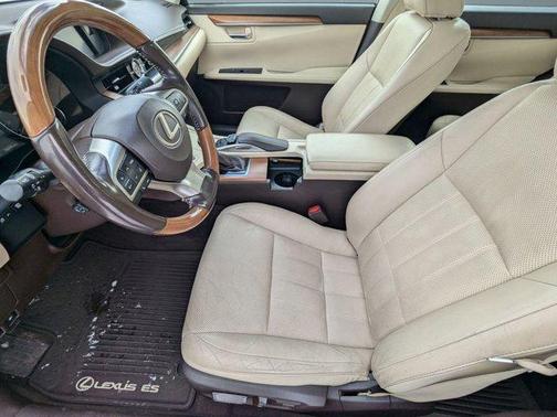 2018 Lexus ES 300h Base