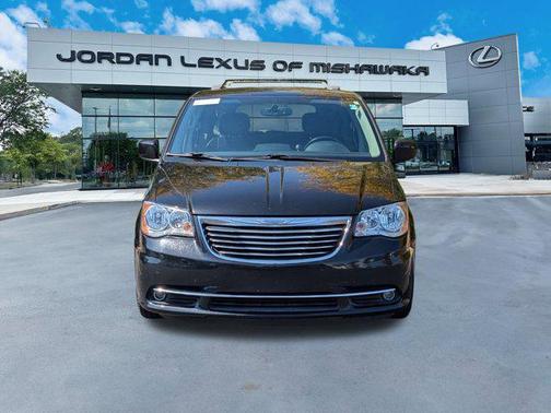2012 Chrysler Town & Country Touring