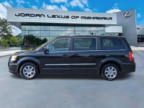 2012 Chrysler Town & Country Touring
