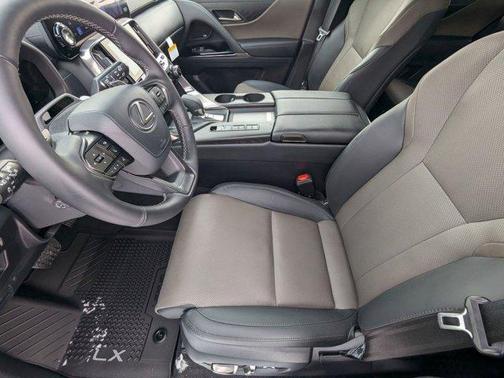 2026 Lexus LX 700h Overtrail