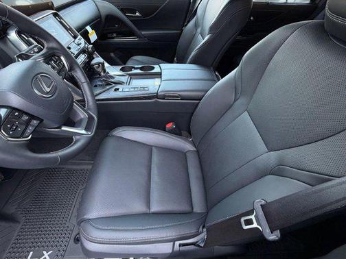 Eminent White Pearl 2026 Lexus LX 600 Premium