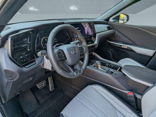 2026 Lexus TX 500h F SPORT Premium
