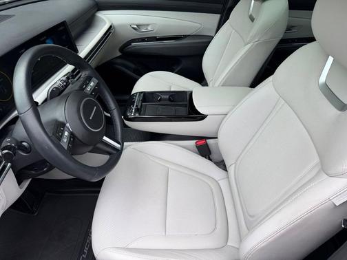 Creamy White Pearl 2025 Hyundai TUCSON Hybrid Limited