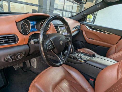 2020 Maserati Levante Base