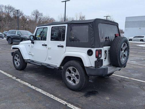 2017 Jeep Wrangler Unlimited Sahara