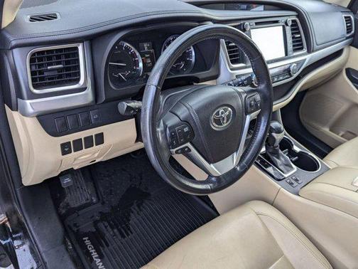 2014 Toyota Highlander XLE