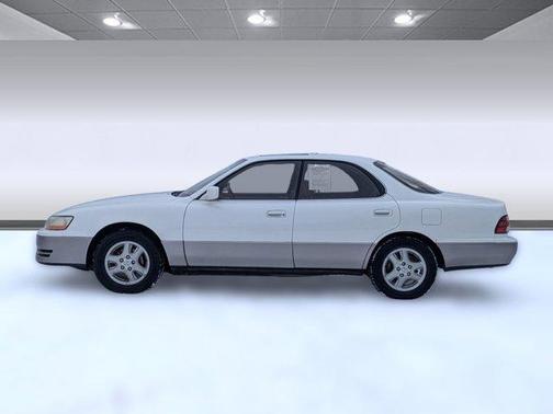 1994 Lexus ES 300 Base
