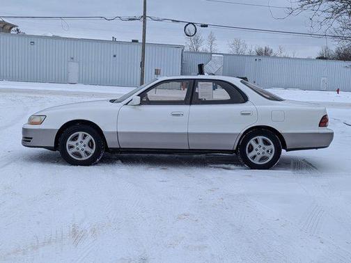 1994 Lexus ES 300 Base
