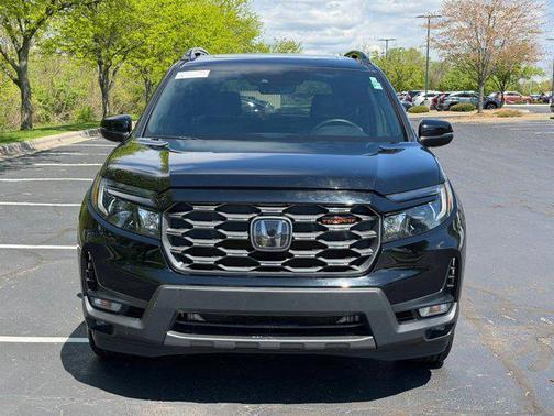 Crystal Black Pearl 2022 Honda Passport AWD TrailSport