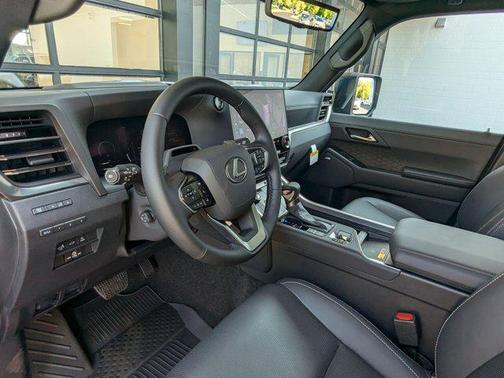 2025 Lexus GX 550 Luxury
