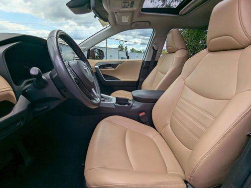 2021 Toyota RAV4 Limited