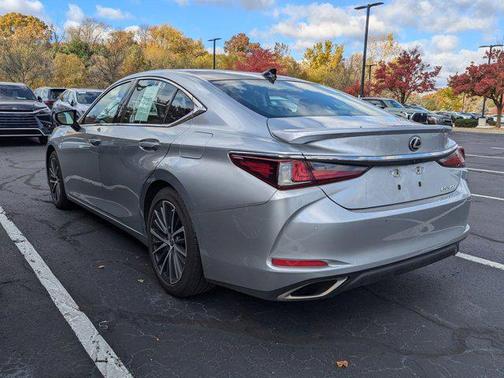 2023 Lexus ES 350 Base