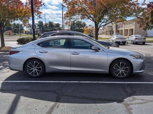 2023 Lexus ES 350 Base