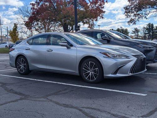 2023 Lexus ES 350 Base