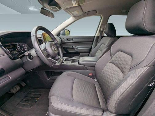 2024 Nissan Pathfinder SV FWD